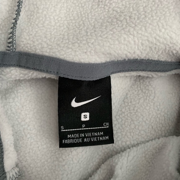Nike Women's Grey Fleece Pullover Hoodie Size Small - Picture 7 of 7